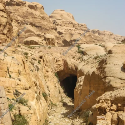entrance-siq-al-barid-gorge-petra