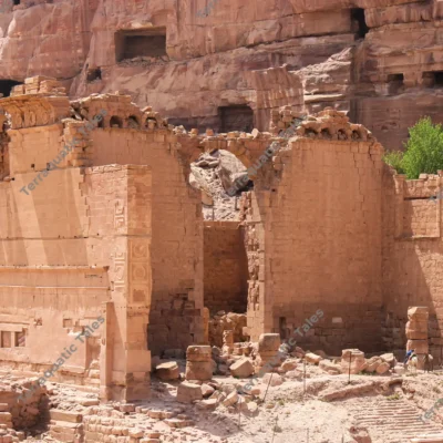 facade-qasr-al-bint-temple-petra