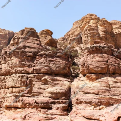 weathered-sandstone-towers-petra