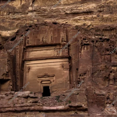 facade-nabataean-rock-tomb-petra