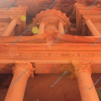 detailed-architectural-facade-and-columns-of-the-treasury-in-petra-jordan