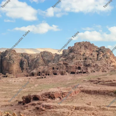 panoramic-landscape-tombs-mountains